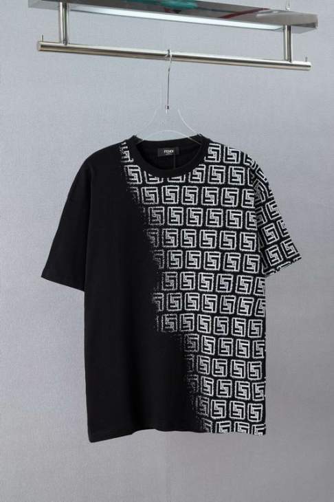 Picture of Fendi T Shirts Short _SKUFendiS-XLqqtxQ18213944